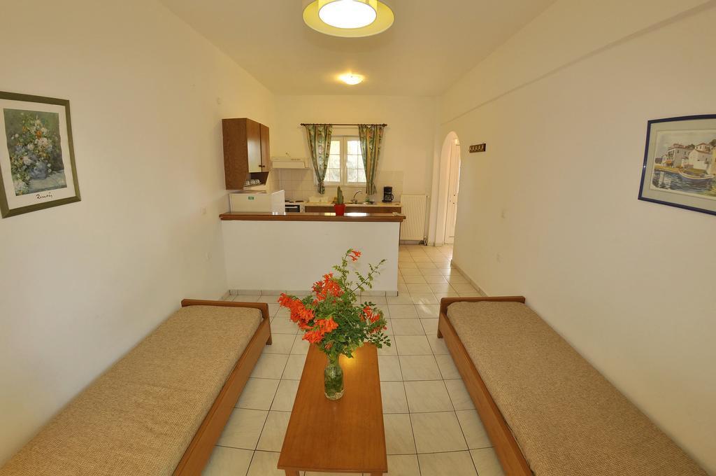 Egli Apartments コントカリ エクステリア 写真